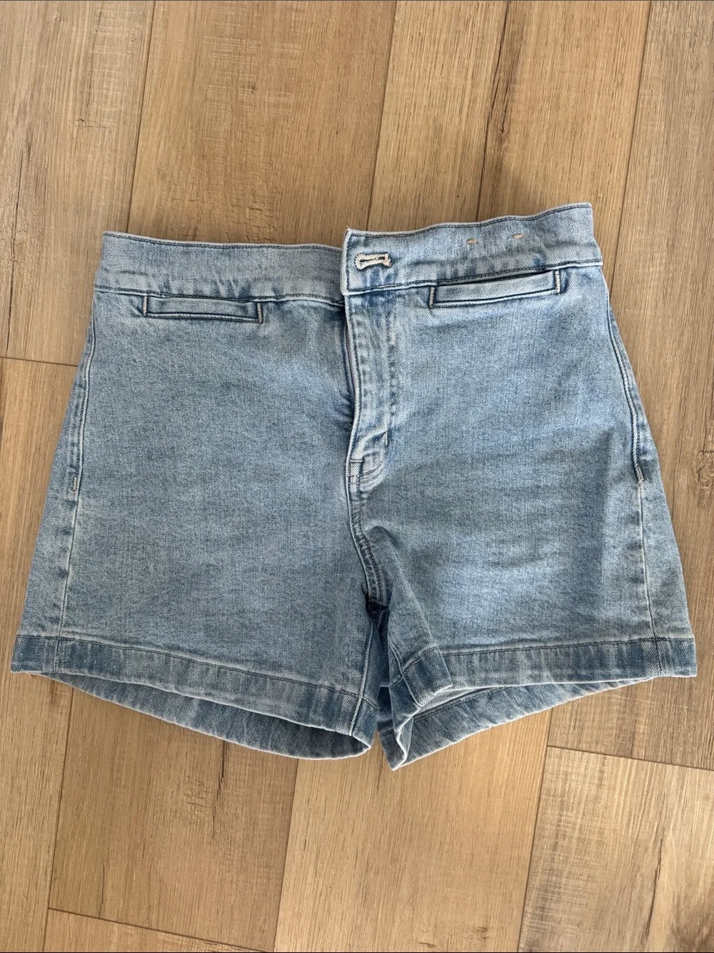 Madewell Classic Light Blue Denim Shorts